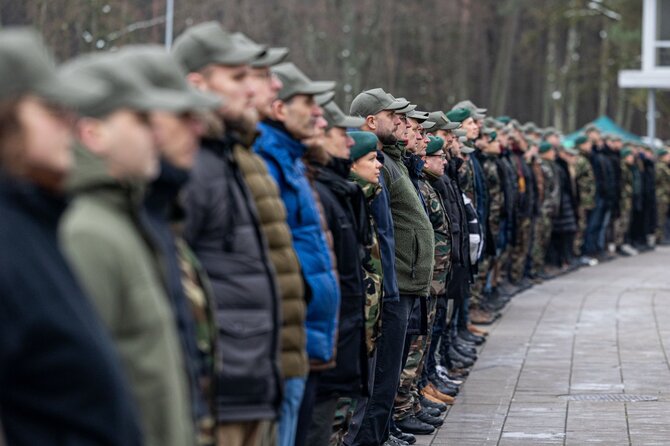 Pauliaus Peleckio / BNS nuotr./Šaulių sąjunga vienija vis daugiau įvairiausių profesijų žmonių.