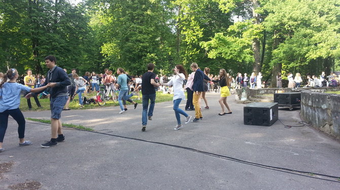 Igno Jucio nuotr. /Kaune vyko jaunimo organizuojamas renginys „Padžiauk Sofą“.