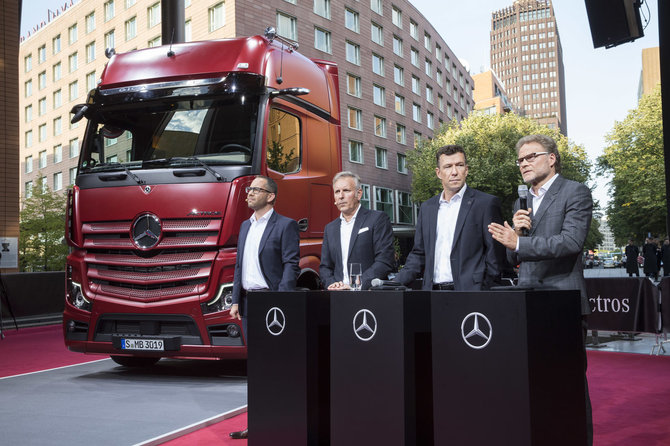 Mercedes nuotr./„Mercedes Actros“ pasaulinė premjera Berlyne