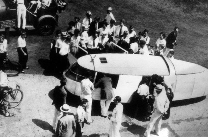 Dymaxion prototipas 1933 metais sutraukė minias žmonių. (flickr.com/photos/saschapohflepp, Wikimedia (CC BY 2.0)