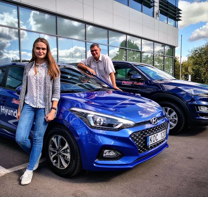 15min iliustr./„Hyundai i20“ bandymai: „Gazo“ žurnalistai Eglė Girdenytė ir Žilvinas Pekarskas