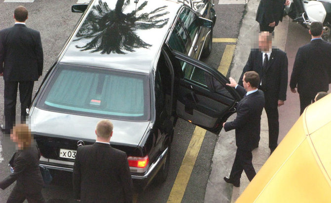 Dmitrijaus Medvedevo automobiliai: „Mercedes Benz Pullman W140“