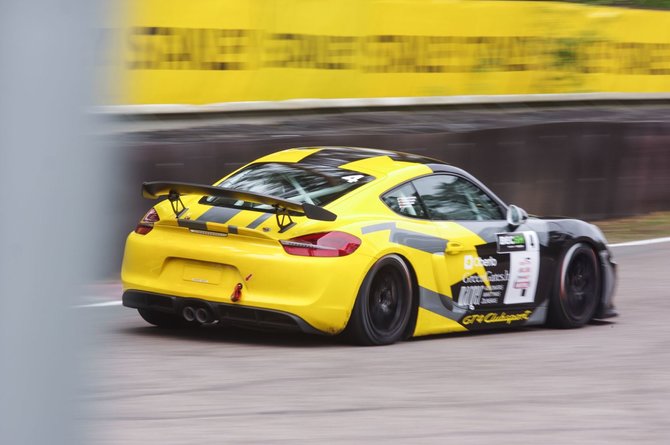 Komandos nuotr./„Porsche Baltic“ komanda NEZ6H lenktynėse
