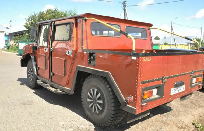 Rafikas iš Tatarstano pagamino „Hummer“ neturintiems pinigų