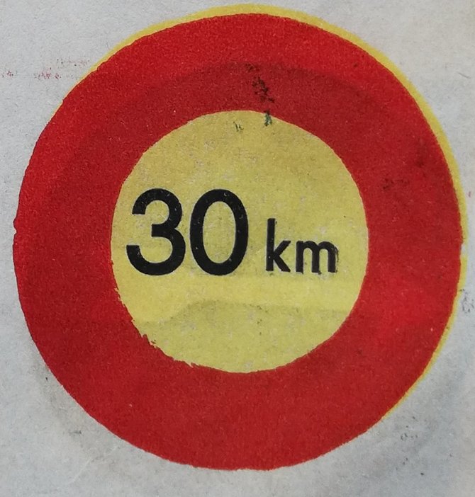 Ričardo Žičkaus archyvo nuotr./Draudžiamasis kelio ženklas – Didžiausias greitumas