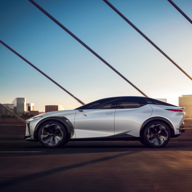 Lexus nuotr./„Lexus“ pristatė savo ateities viziją ir koncepcinį modelį „LF-Z Electrified“