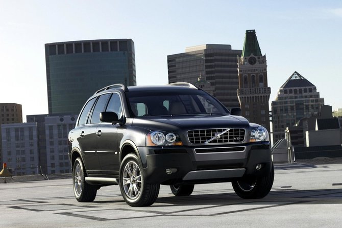 Gamintojo nuotr./Volvo XC90 V8 