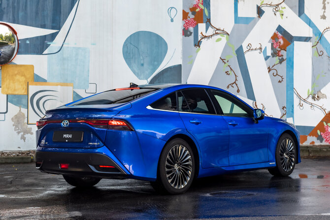 V.Pilkausko/Pitlane nuotr./Toyota Mirai