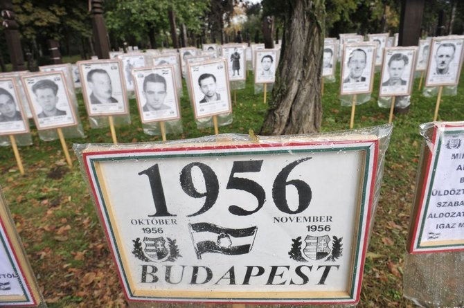 AFP/„Scanpix“ nuotr./1956 m. Vengrijos okupacijos aukos