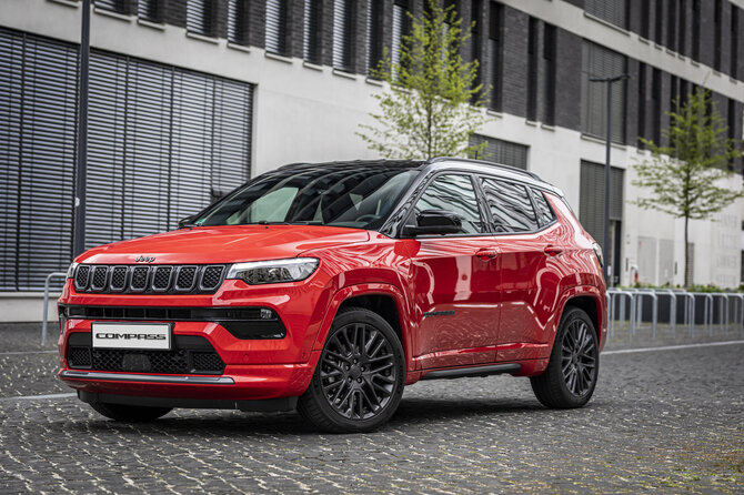 Gamintojų nuotr./Jeep Compass S 