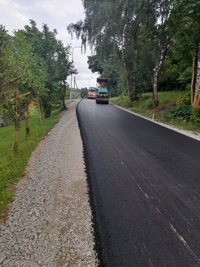 Vilniaus raj. sav. nuotr./Rukainių seniūnijoje Žemaitėlių gatvės asfaltavimas