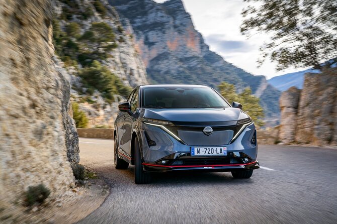 Gamintojo nuotr./Elektromobilis „Nissan Ariya Nismo“