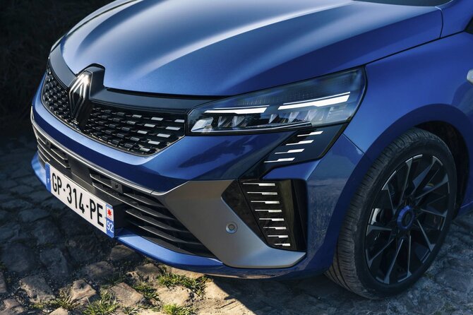 Renault nuotr./Renault Clio E-Tech full hybrid Esprit Alpine