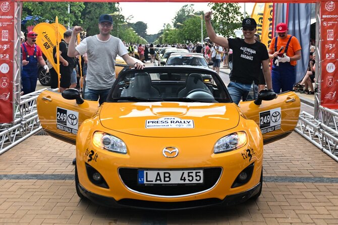 V.Pilkausko nuotr./ „Eldrive“ 24H elektromobilių lenktynėse dalyvaus draugų komanda su BMW