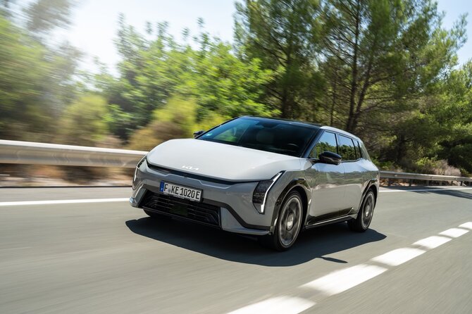 Gamintojo nuotr./Kia EV4 