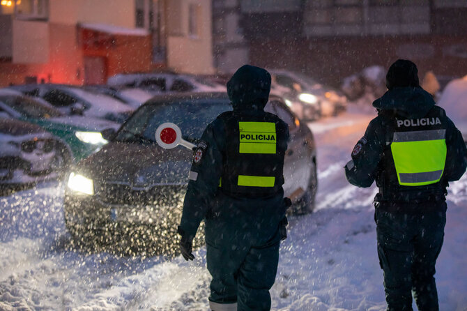 Policijos nuotr./Akcija „Meilė veža saugiai“