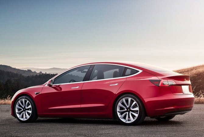 Autoasas.lt iliustr./Tesla Model 3