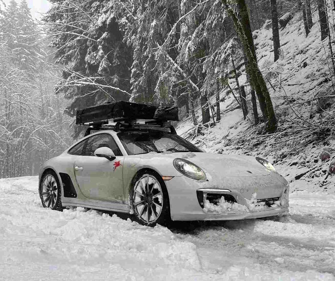 Porsche/asm. archyvo nuotr./Jeffas Rhoadesas ir jo Porsche 911 Carrera