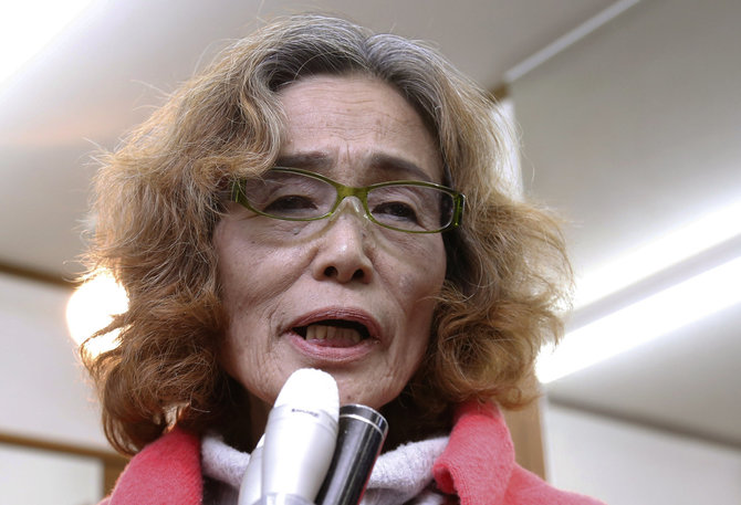„Scanpix“/AP nuotr./Junko Ishido – džihadistų pagrobto Japonijos žurnalisto Kenji Goto mama