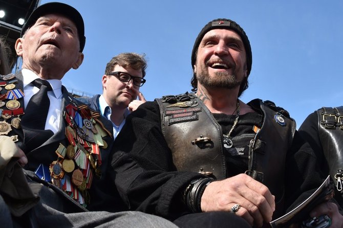 „Reuters“/„Scanpix“ nuotr./A.Zaldostanovas. Karinis paradas Maskvos Raudonojoje aikštėje 2015 m. gegužės 09 d. 