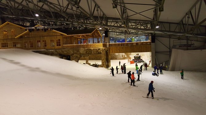 Žilvino Pekarsko / 15min nuotr./Naktinis slidinėjimas Druskininkų „Snow Arenoje“