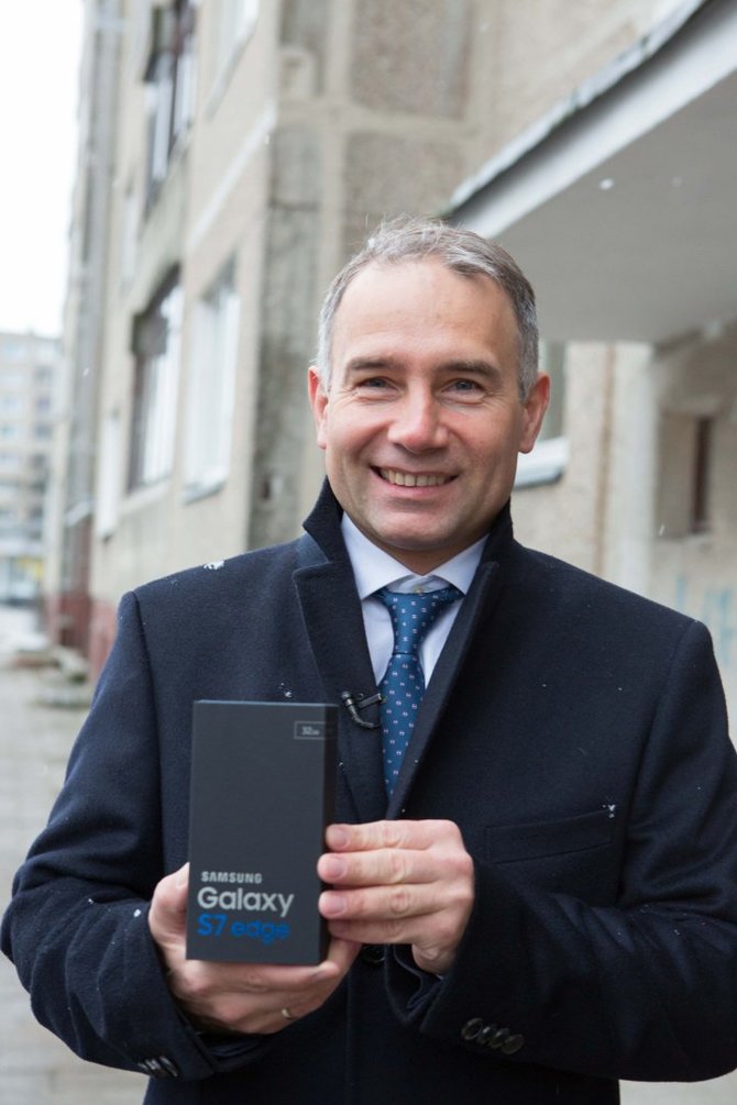 Tele 2 nuot./„Samsung S7“ – jau Lietuvoje. TELE2 vadovas Petras Masiulis