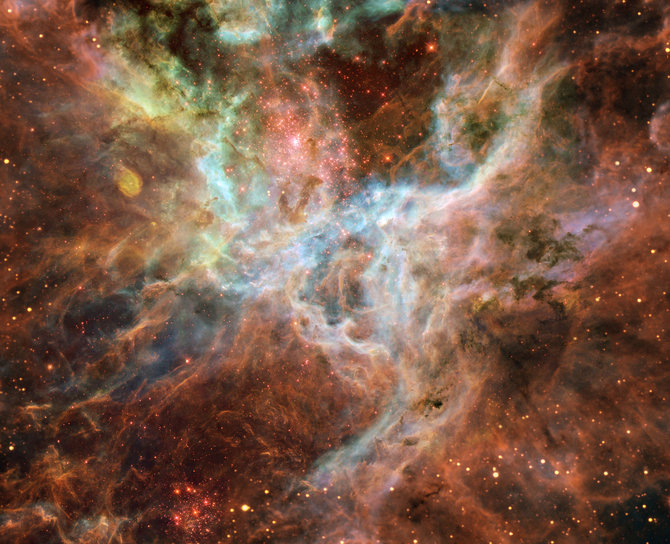 Wikimedia Commons iliustr./Tarantulo ūkas pro kosminį Hubble telekopą