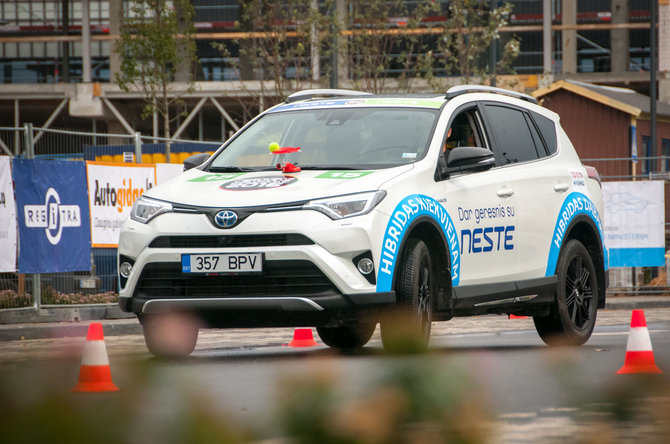 Vytauto Pilkausko nuotr./„Geriausias Lietuvos vairuotojas 2016“: pirmieji finalininkai paaiškėjo Vilniuje