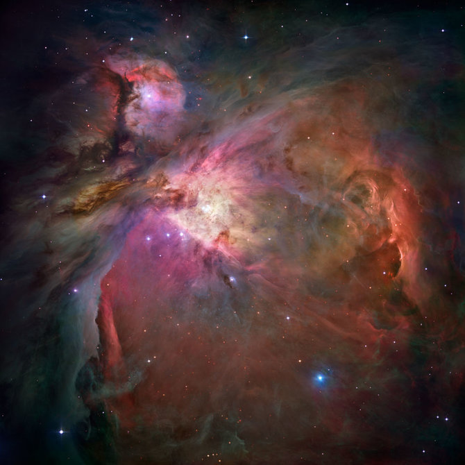 Lietuvos etnokosmologijos muziejaus iliustr./Nr.13. Kosminis Hubble teleskopas leidzia Oriono gelmese isvysti gimstancias zvaigzdes_Nasa.gov