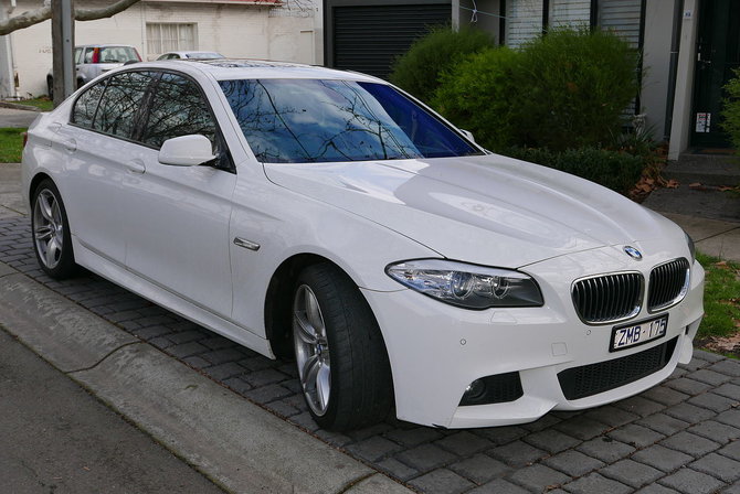 Wikimedia Commons nuotr./2012 m. BMW 520