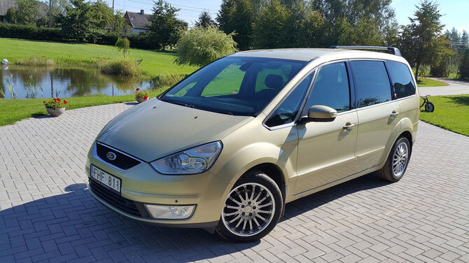 Autogidas.lt iliustr./Vienatūris „Ford Galaxy“