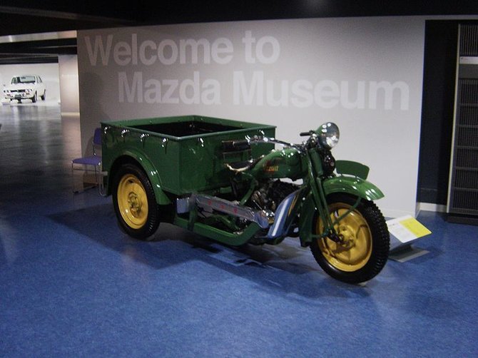 Mazdago buvo pirmoji kompanijos sukurta transporto priemonė. (Taisyo, Wikimedia(CC BY-SA 3.0)