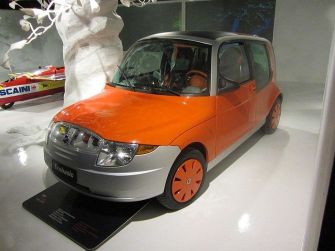 Fiat Ecobasic (2000) – vienas iš Giolito sukurtū koncepcinių automobilių. (Pava, Wikimedia(CC BY-SA 3.0 it)