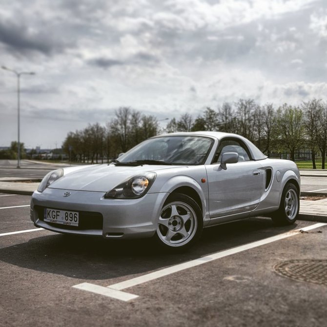 Mato Buzelio nuotr./„Toyota MR-2 Roadster“