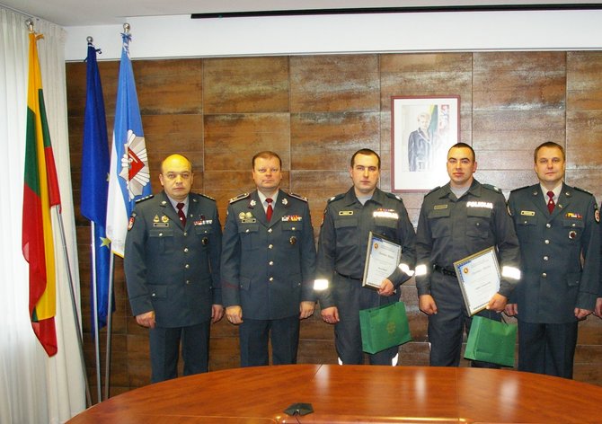 Policijos nuotr./Vilniaus policijos vadovas, policijos generalinis komisaras, patruliai ir Patrulių rinktinės vadas.