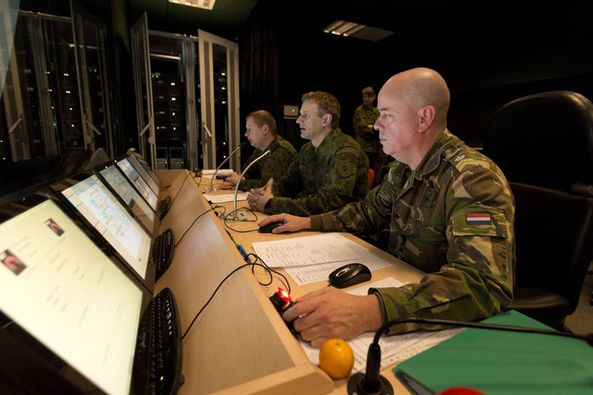 Nyderlandų gynybos ministerijos nuotr./Sistemos „Stinger“ treniruotė