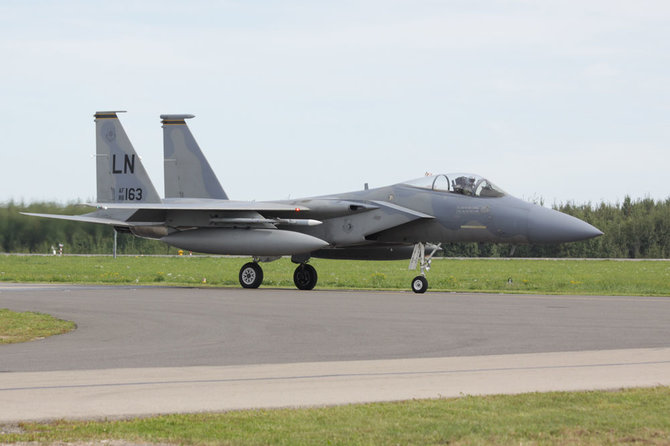 KAM archyvo nuotr./JAV karinių oro pajėgų naikintuvas F-15C „Eagle“