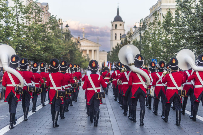 Irmanto Gelūno / BNS nuotr./Karinių orkestrų festivalis „Military Tattoo Lithuania 2022“