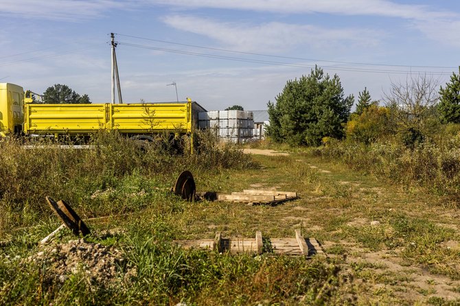 Irmanto Gelūno / BNS nuotr./Nuotekų šuliniai Vanaginės kaime