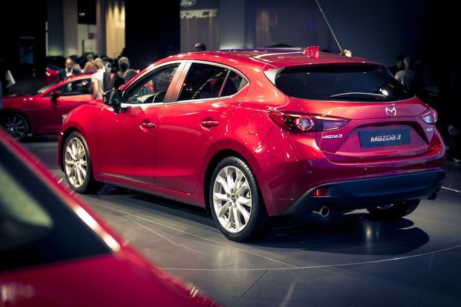 „Mazda 3“ hečbekas  