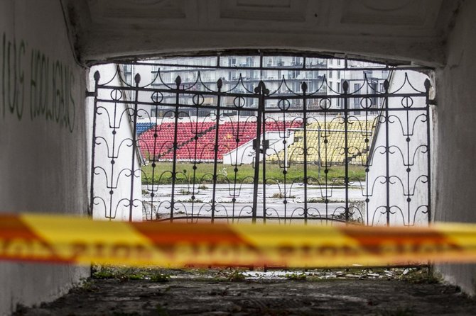 Irmanto Gelūno/15min.lt nuotr./Legendinis „Žalgirio“ stadionas stovi apleistas ir niekam nereikalingas.