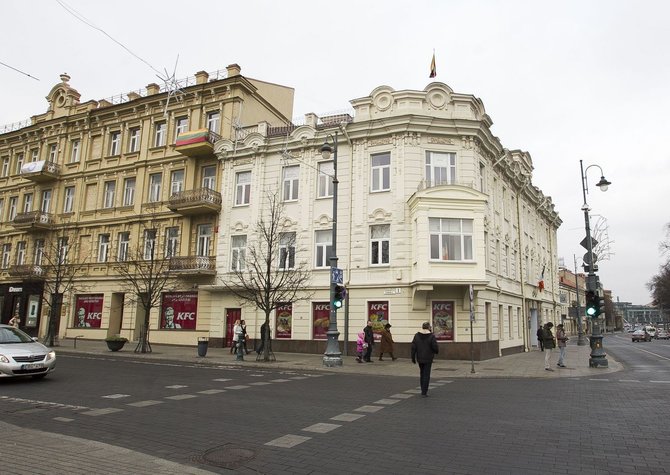 Irmanto Gelūno / 15min nuotr./Gedimino prospekte vietoje „Literatų svetainės“ atsidarys KFC