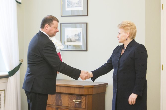 Irmanto Gelūno / 15min nuotr./Prezidentė Dalia Grybauskaitė susitiko su vidaus reikalų ministru Sauliumi Skverneliu