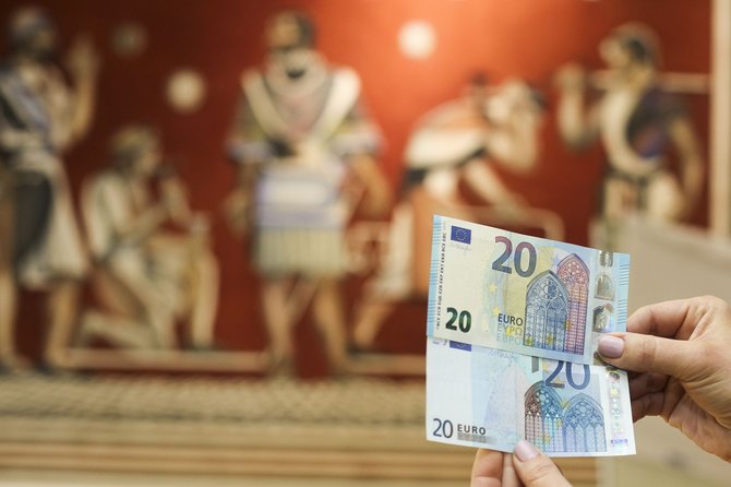 Irmanto Gelūno/15min.lt nuotr./Lietuvos bankas pristatė naują 20 eurų banknotą