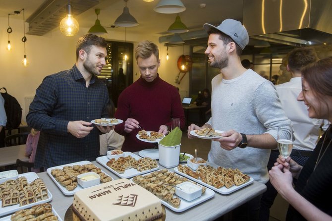 Irmanto Gelūno / 15min nuotr./„Vaflių namų“ atidarymo akimirka