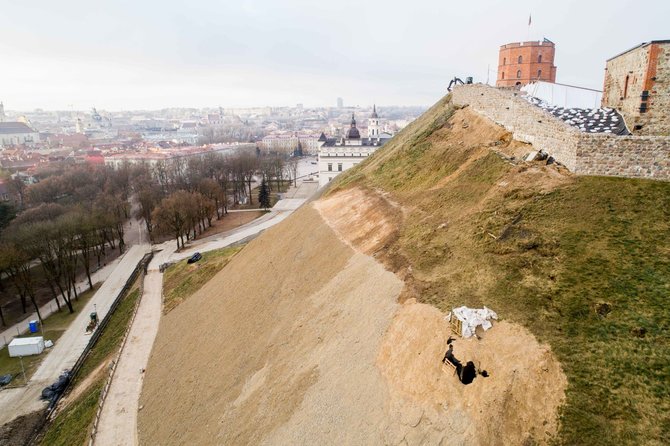 Manto Judriaus nuotr./Ant Gedimino kalno verdantys darbai