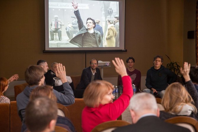 Irmanto Gelūno / 15min nuotr./Švietimo ir mokslo ministerijoje diskusija apie filmą „Pelėdų kalnas“