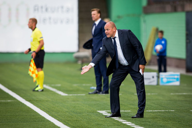 Irmanto Gelūno / 15min nuotr./M.Paatalainenas Baltijos futbolo taurės rungtynėse. 