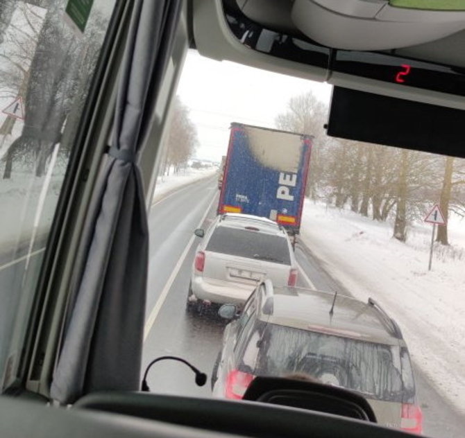 15min skaitytojo nuotr./Spūstis įvykio vietoje