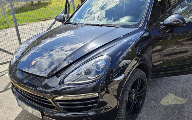 VSAT nuotr./Vogtas, kaip įtariama, automobilis „Porsche Cayenne“